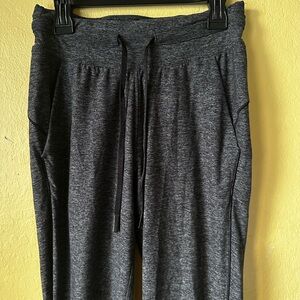 Lululemon ready to rulu high rise jogger in new condition